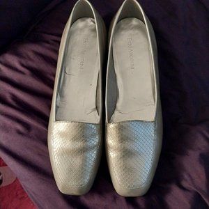 Enzo Angiolini Metallic Flats | Size 10M